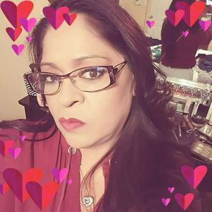 Meet your Posher, Lina